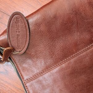 Wilsons Leather Crossbody Bag in Brown and Red